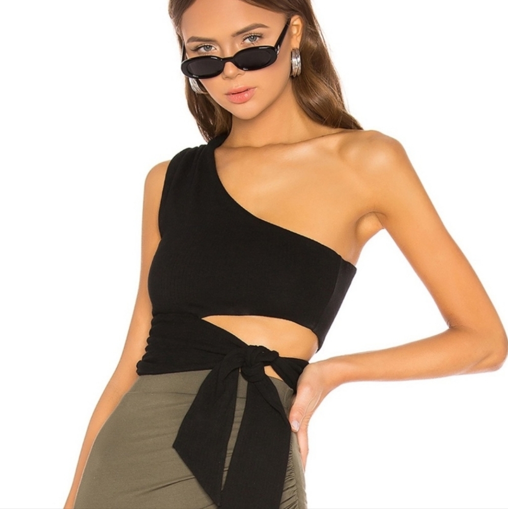 NWT REVOLVE Lovers + Friends Black Winona One Shoulder Tie Top Sz Medium